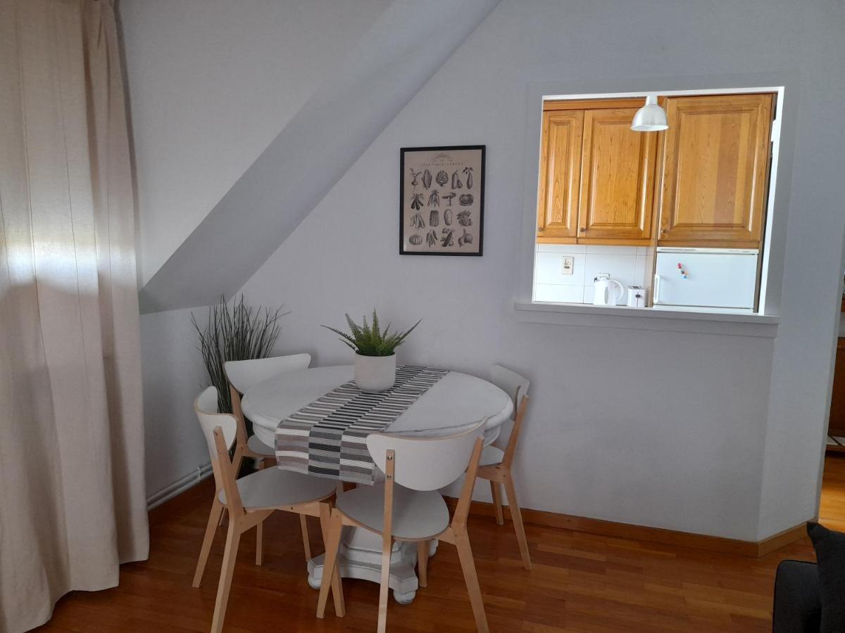 Atico Ciudadela Appartement Jaca Buitenkant foto